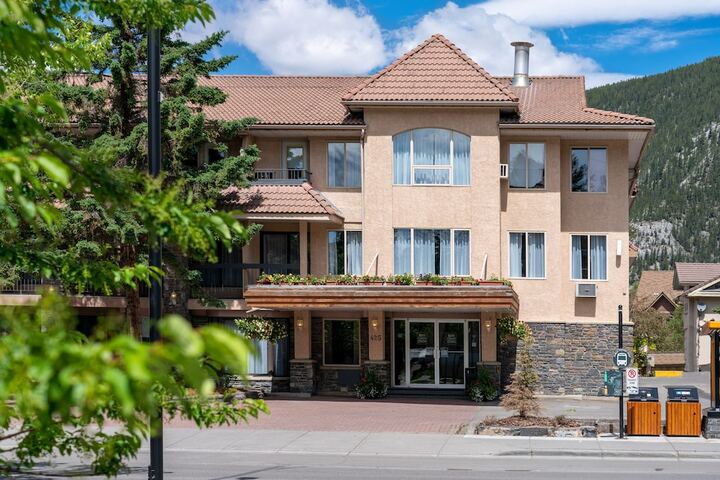 Hotel 3 of 60