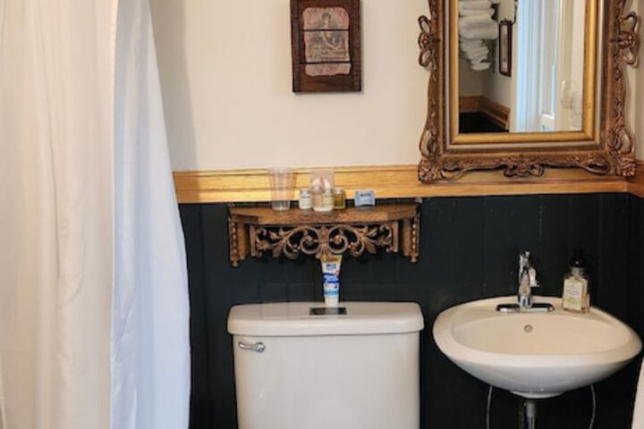 Oaklawn Inn LLC