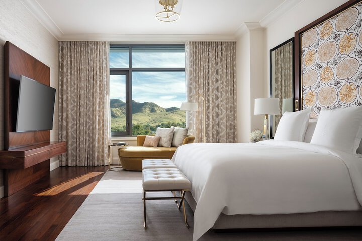 Four Seasons Hotel Los Angeles at Westlake Village