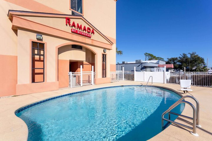 Pool 3 of 34