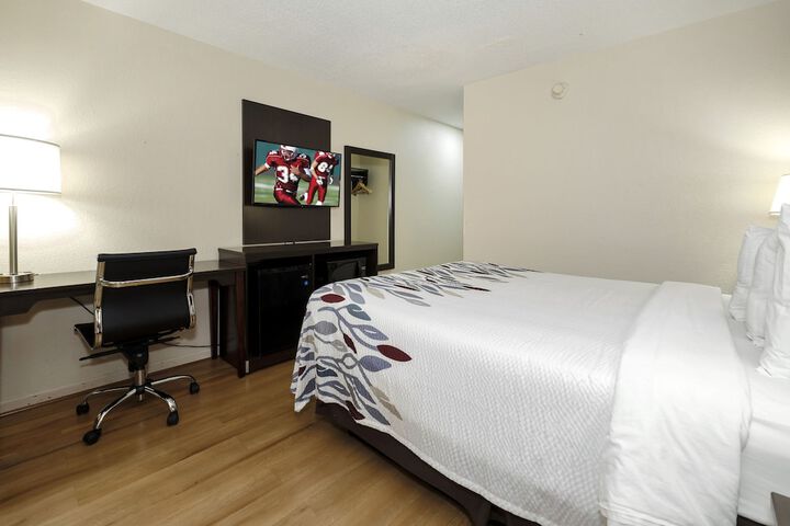 Room 28 of 34