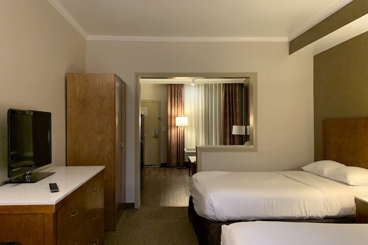 Room 73 of 96