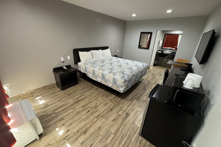 Room 36 of 41