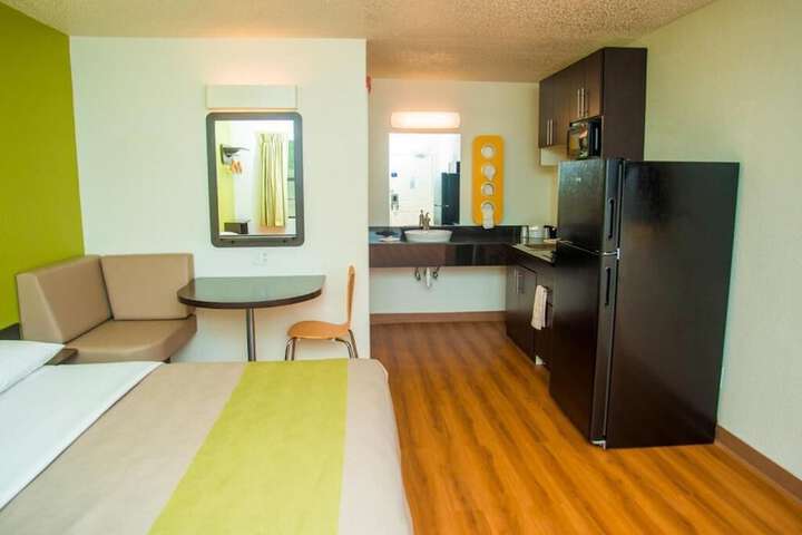 Room 15 of 17