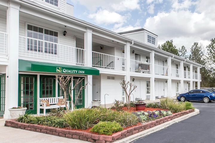 Hotel 3 of 28