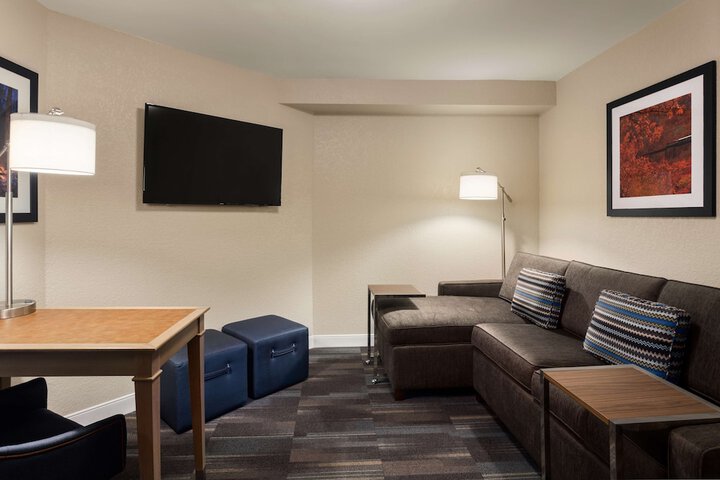 Room 38 of 52