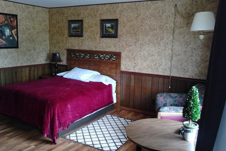 Country Villa Motel and Country Camping