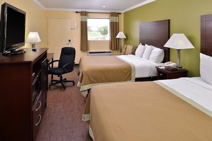 Room 11 of 24