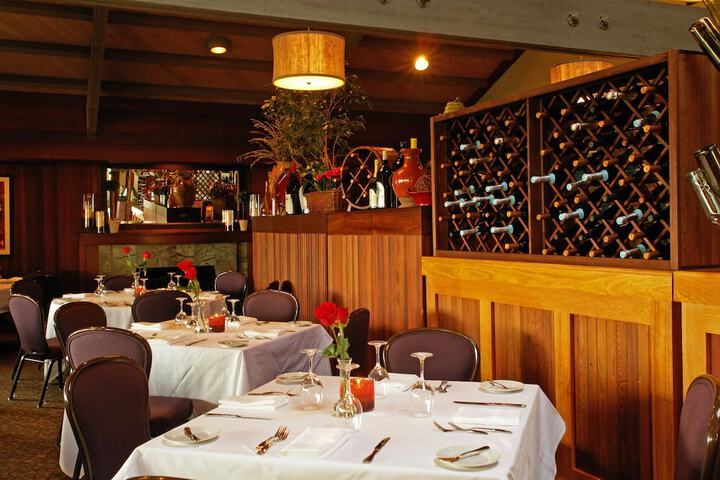 Dining 63 of 85