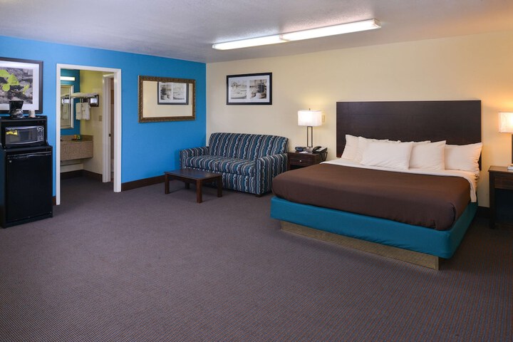 Room 14 of 30