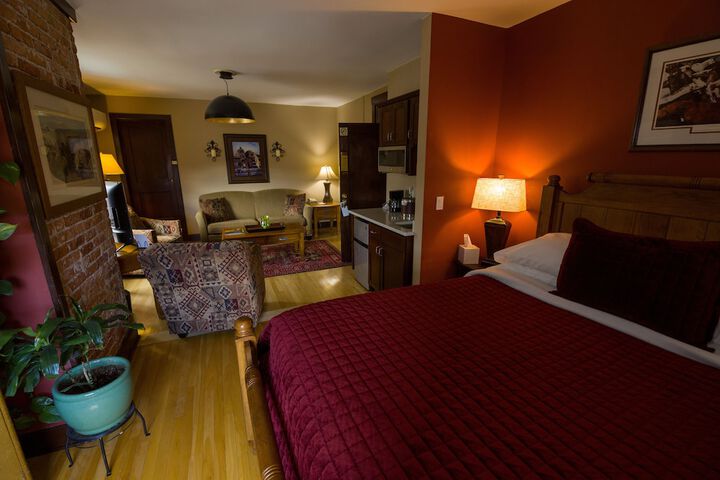 Room 23 of 69