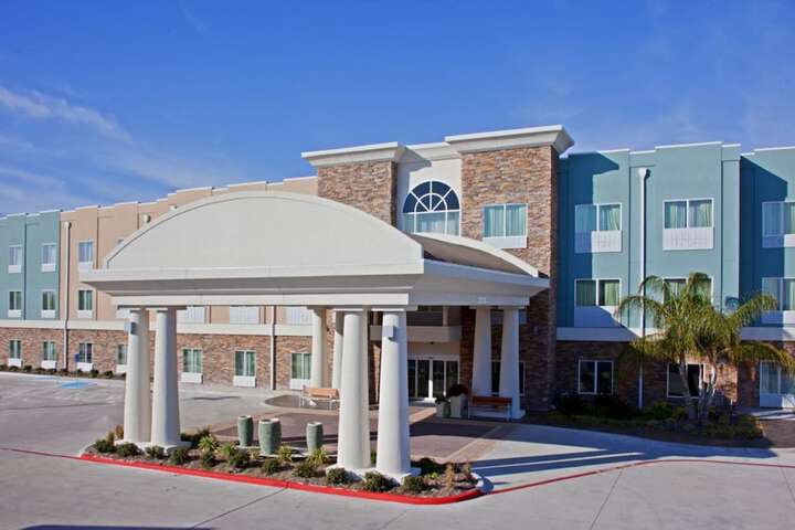 Hotel 2 of 50