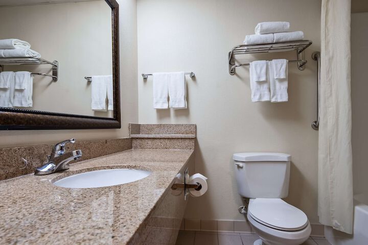 Room 5 of 20