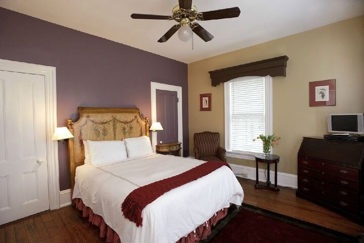 Room 16 of 21