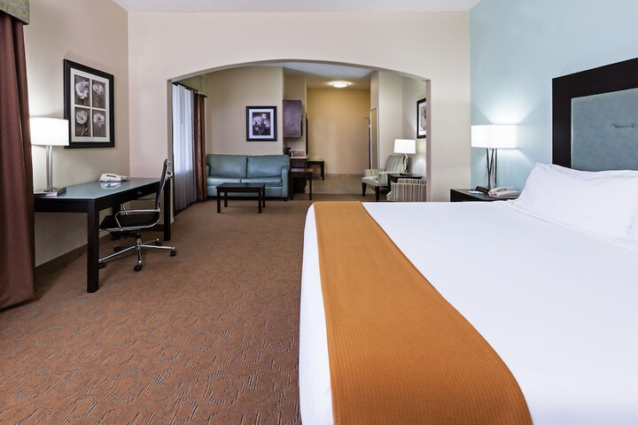 Holiday Inn Express Hotel & Suites Victoria by IHG