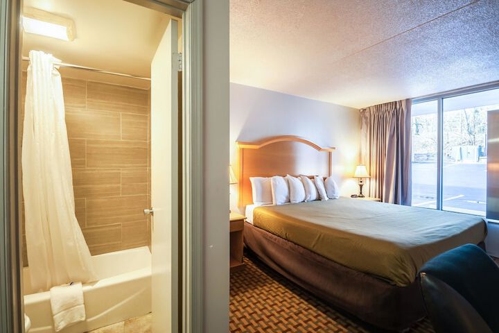 Room 15 of 23