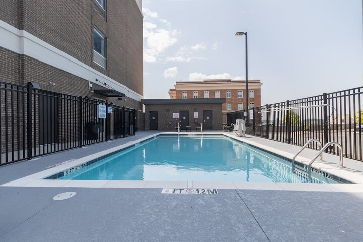 Pool 12 of 66