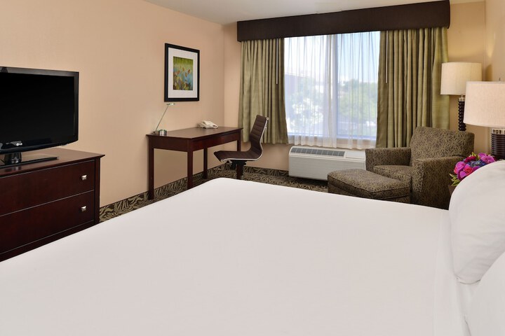 Room 38 of 66