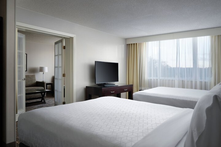 Holiday Inn & Suites Marlborough by IHG