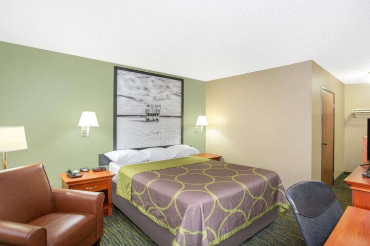 SUPER 8 BY WYNDHAM PANAMA CITY