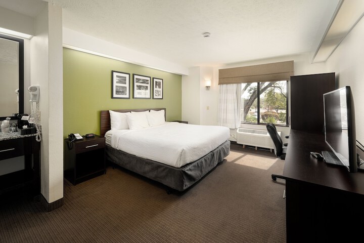 SureStay by Best Western Summerville Flowertown