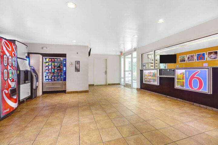 Motel 6 Raleigh NC - North