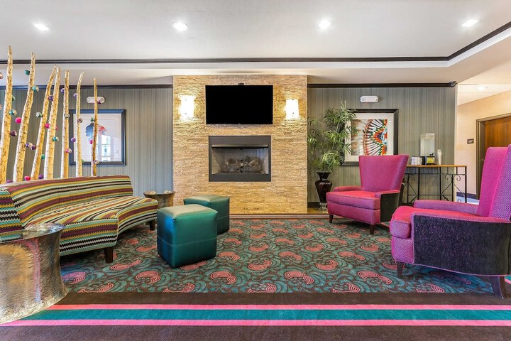 Hotel Interior 13 of 38