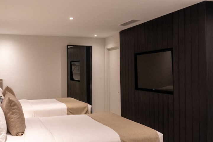 Room 28 of 80