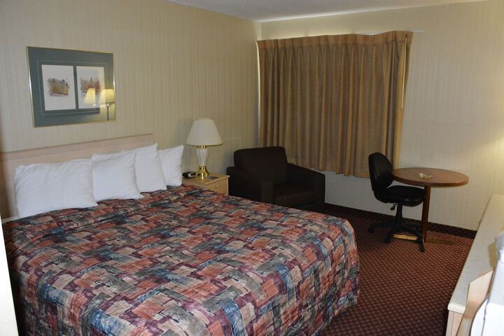 Room 14 of 39
