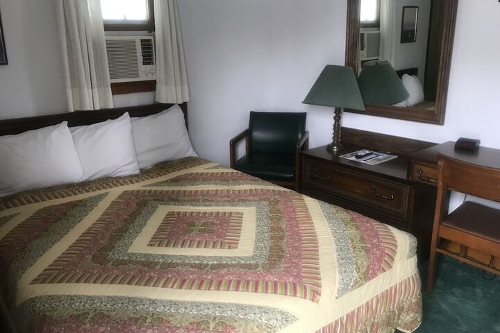 Chalet Motel