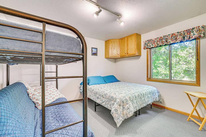 Lake Wissota Home w / Private Dock + Fire Pit!