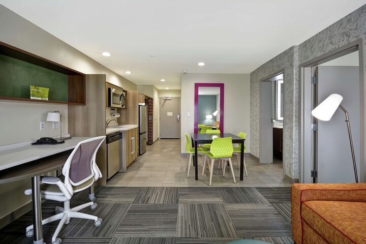 Room 21 of 50