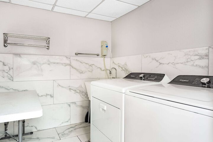 Room 15 of 27