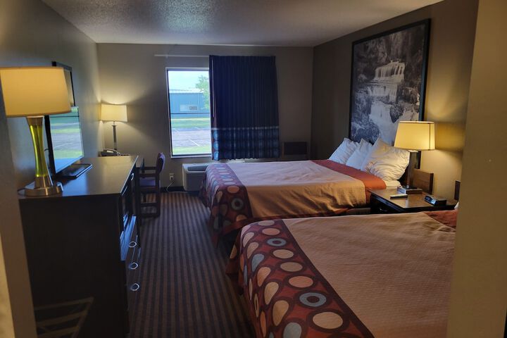Room 26 of 33