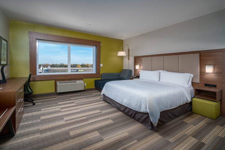 Holiday Inn Express & Suites Brandon by IHG