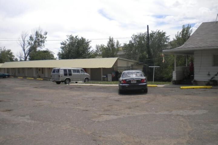 Property Grounds 34 of 41