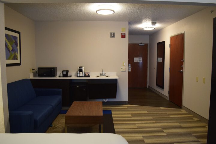 Room 28 of 54