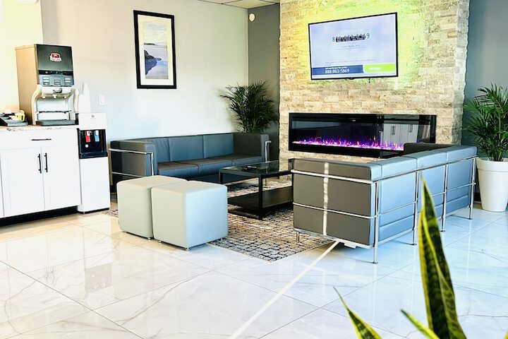 Business Center 68 of 68