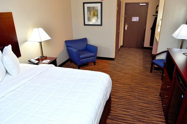 Room 22 of 38