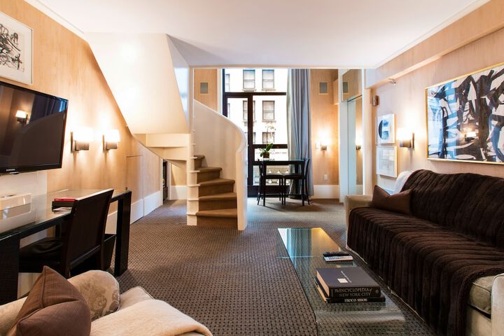 Room 32 of 45