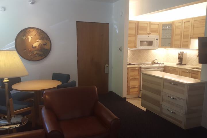 Room 33 of 104
