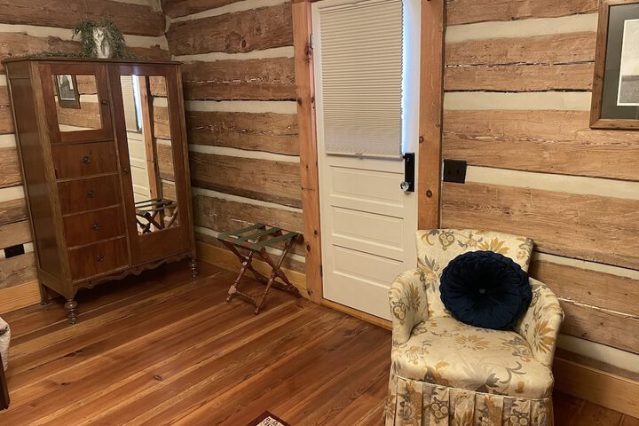 Room 31 of 49