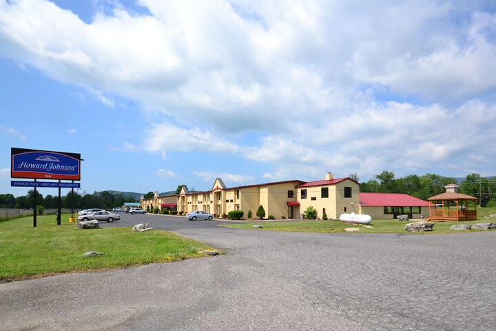 Hotel Exterior 23 of 23