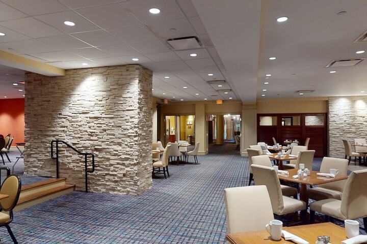 DoubleTree by Hilton Boston North Shore