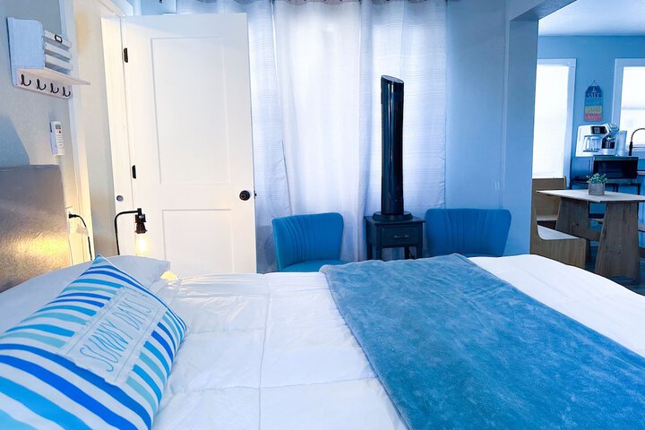 Room 84 of 100