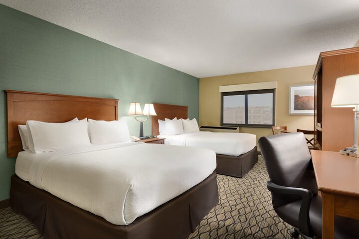 Holiday Inn & Suites Duluth Downtown by IHG