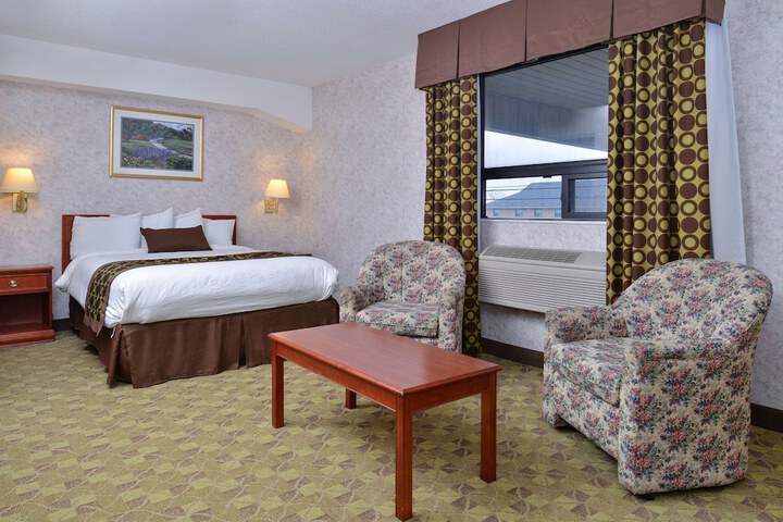 Room 16 of 28