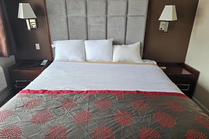 Travel Inn by OYO Omaha