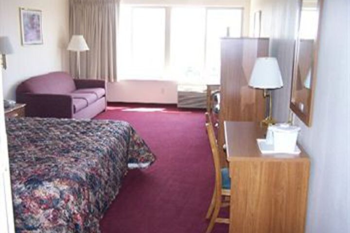 Travelers Inn