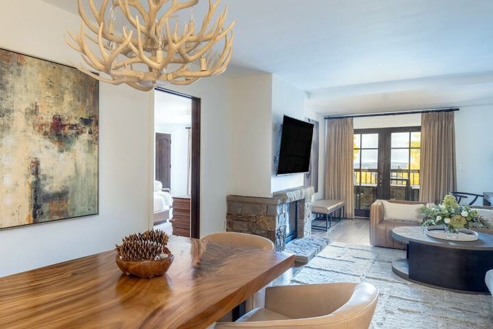 Madeline Hotel & Residences Auberge Collection